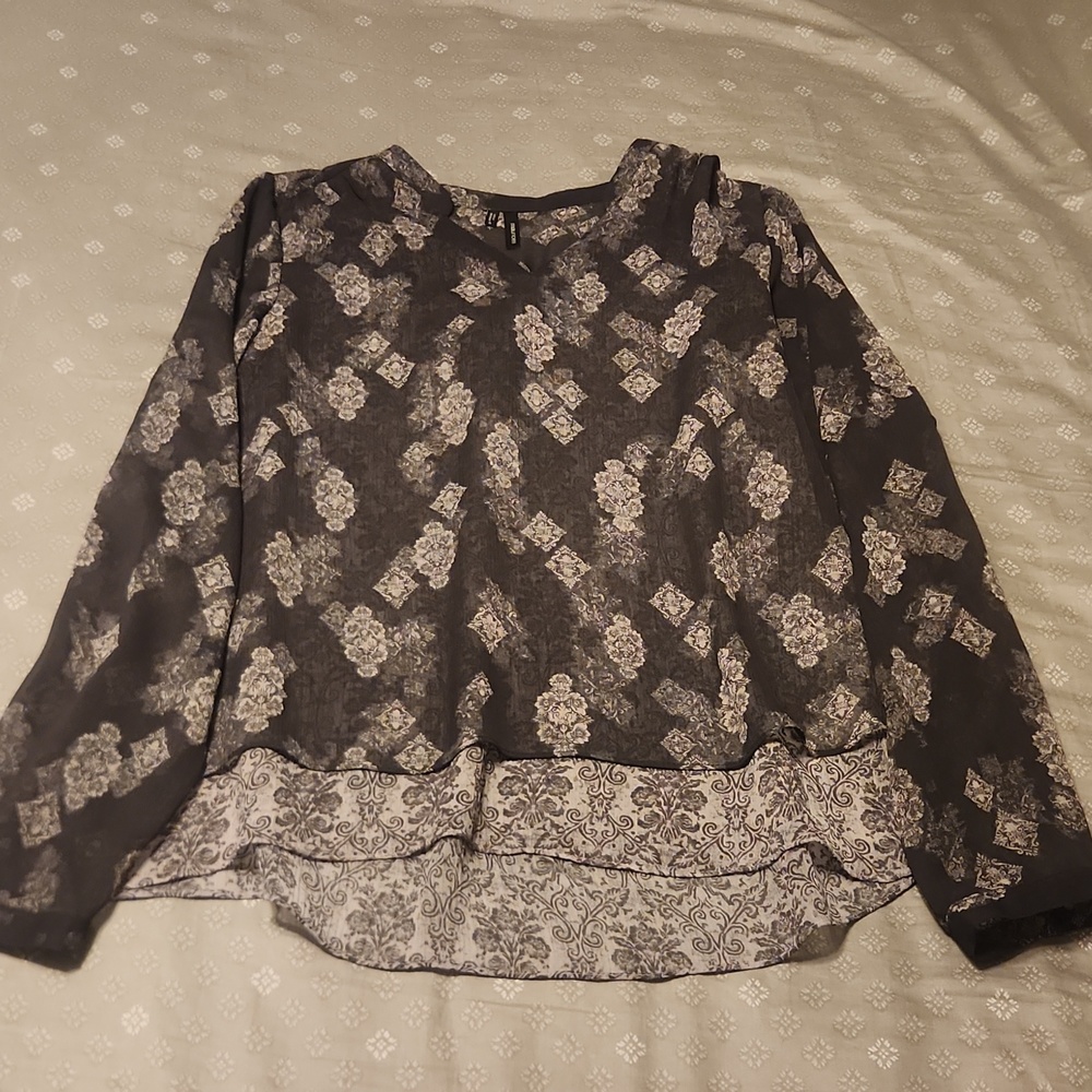 Maurices small blouse